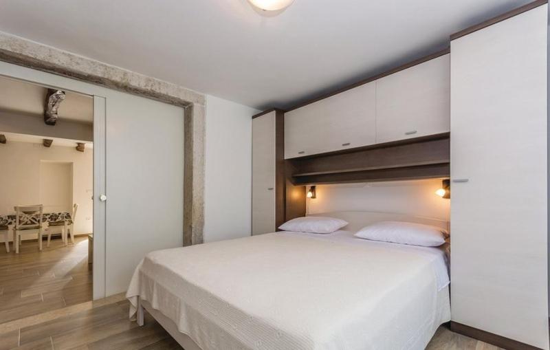 Apartment Nena- Apartman Sa Posebnim Ulazom U Prizemlju, Terasom I Zelenom Okucnicom Rakotule Bagian luar foto