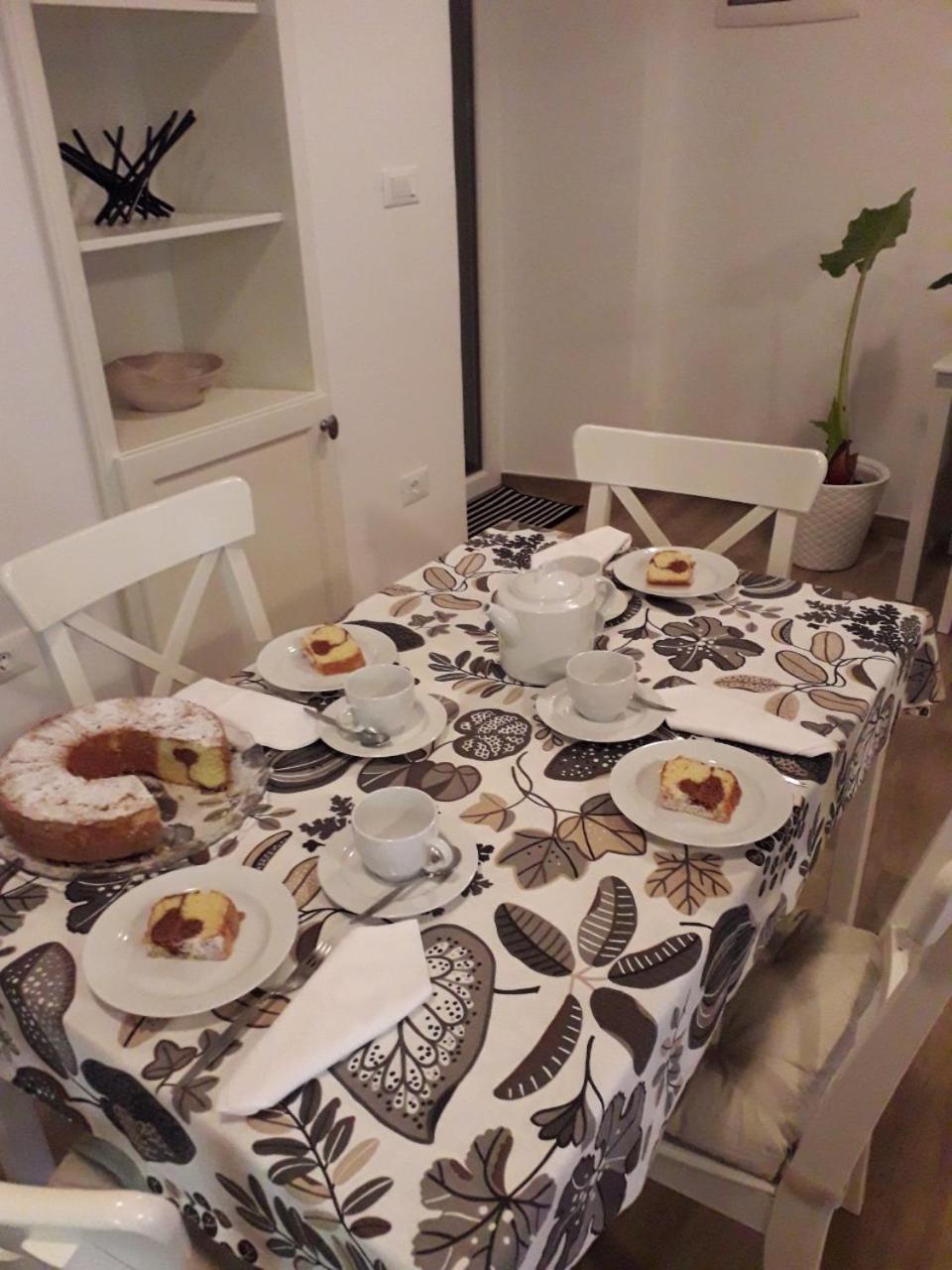 Apartment Nena- Apartman Sa Posebnim Ulazom U Prizemlju, Terasom I Zelenom Okucnicom Rakotule Bagian luar foto