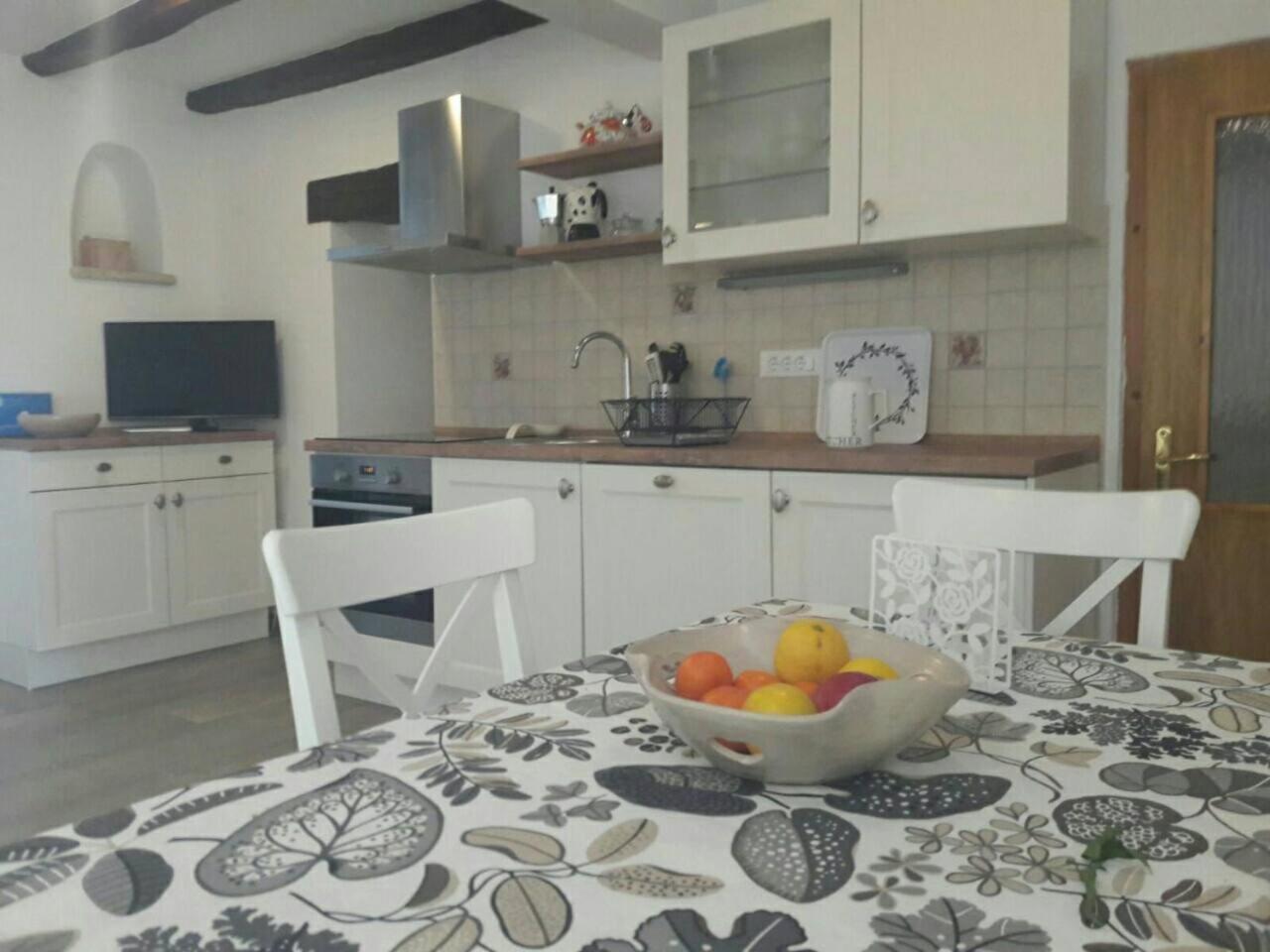 Apartment Nena- Apartman Sa Posebnim Ulazom U Prizemlju, Terasom I Zelenom Okucnicom Rakotule Bagian luar foto